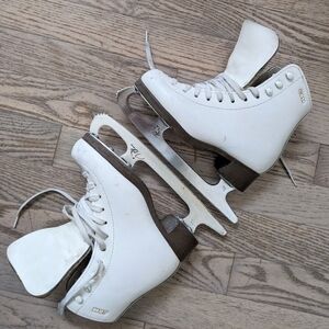 Gam figure skates, girl's 12.5